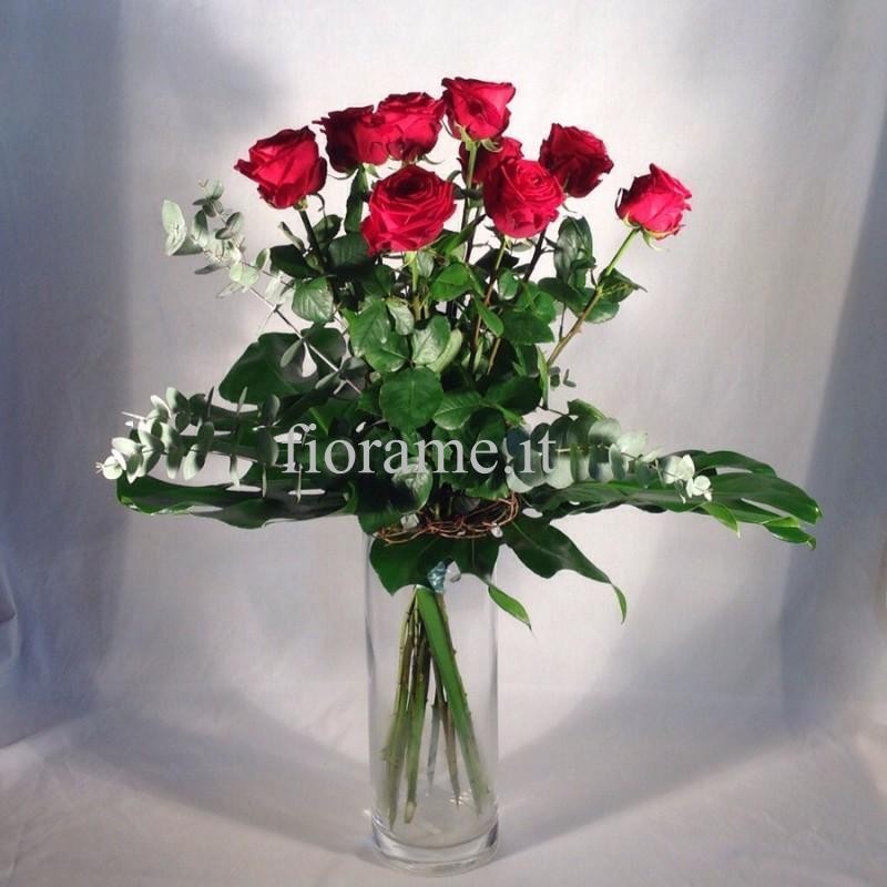 ROSES RED LONG IN NUMBER