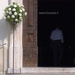 SEMPLICITA' E ELEGANZA - rose bianche